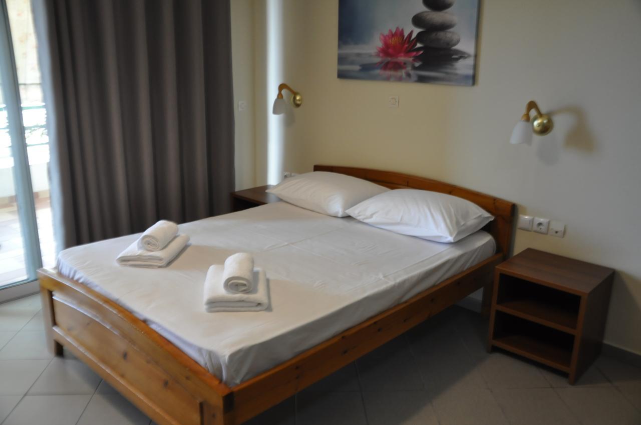 Zotos Apartment ฮีมาเรอ ภายนอก รูปภาพ