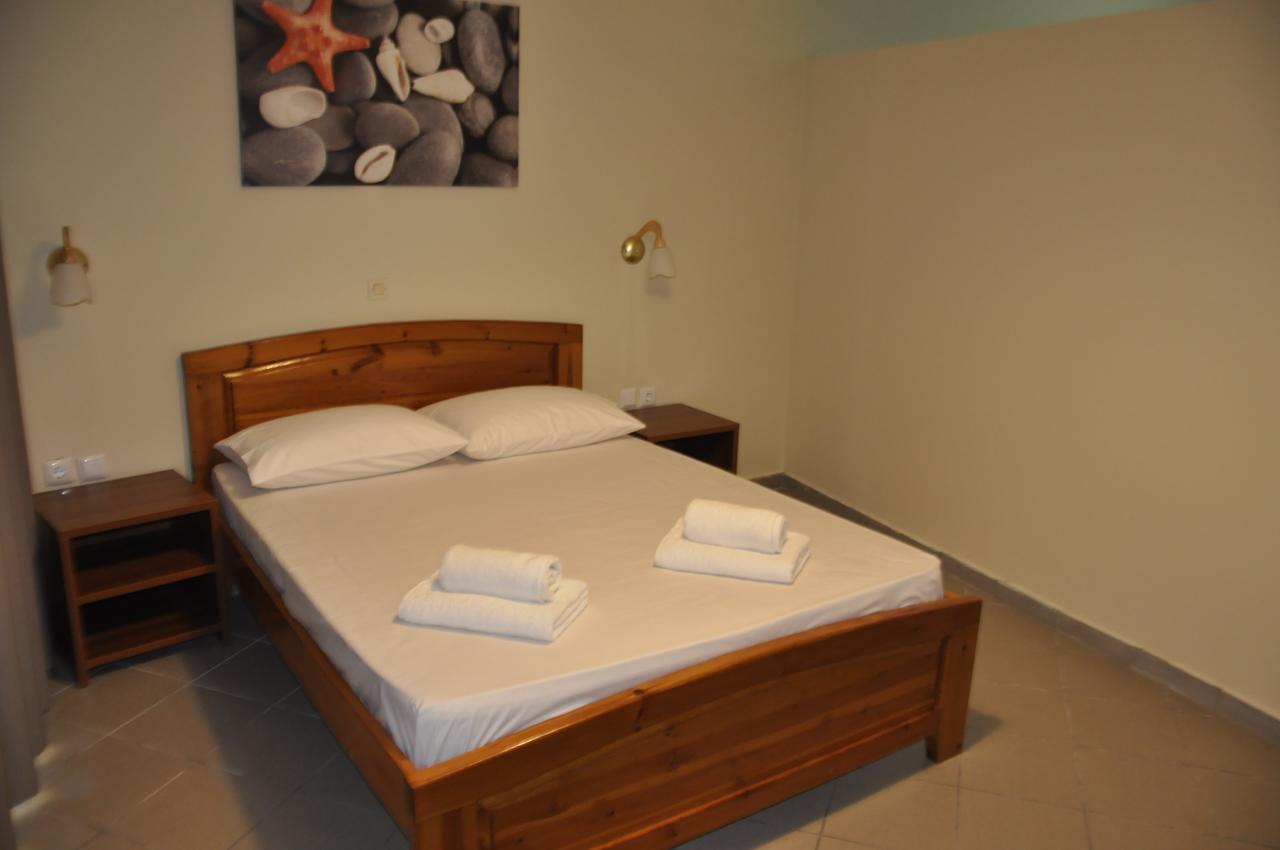 Zotos Apartment ฮีมาเรอ ภายนอก รูปภาพ