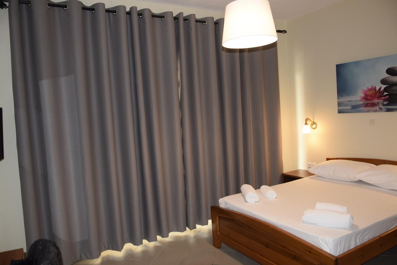 Zotos Apartment ฮีมาเรอ ภายนอก รูปภาพ