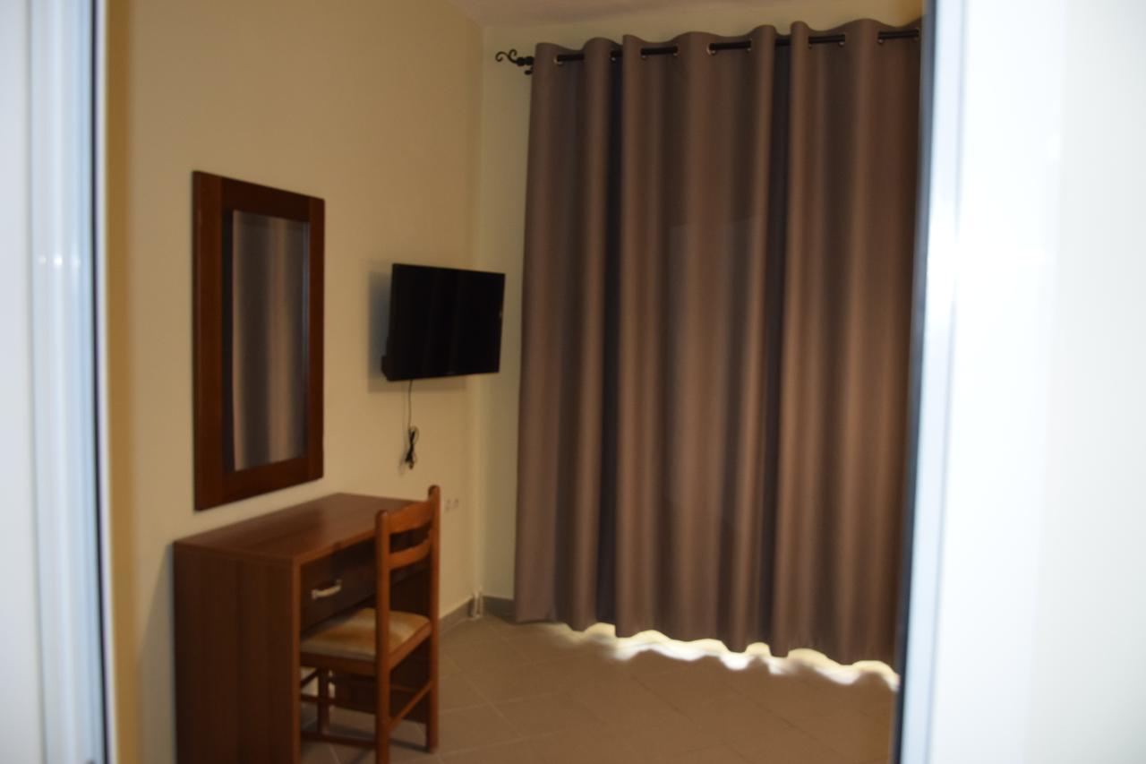 Zotos Apartment ฮีมาเรอ ภายนอก รูปภาพ