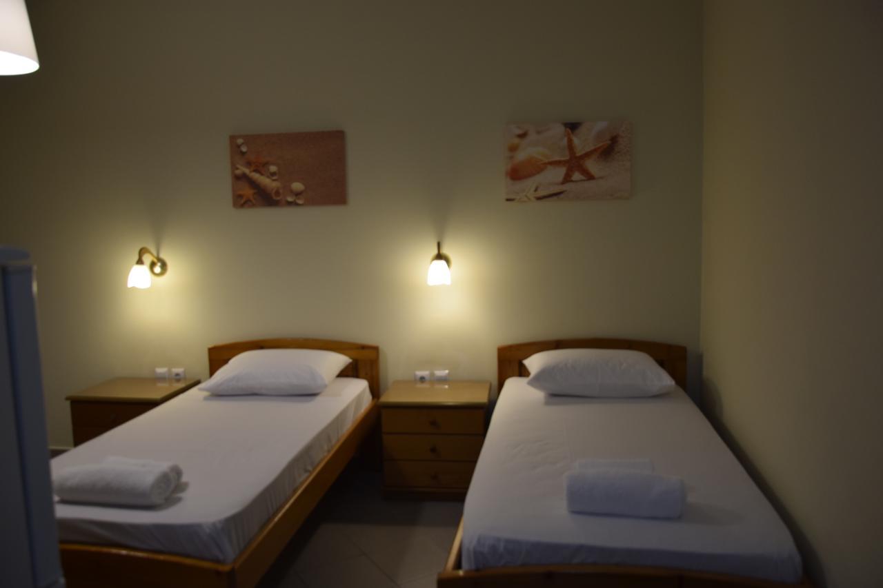 Zotos Apartment ฮีมาเรอ ภายนอก รูปภาพ